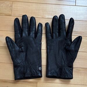Isotoner Black Leather Gloves Medium